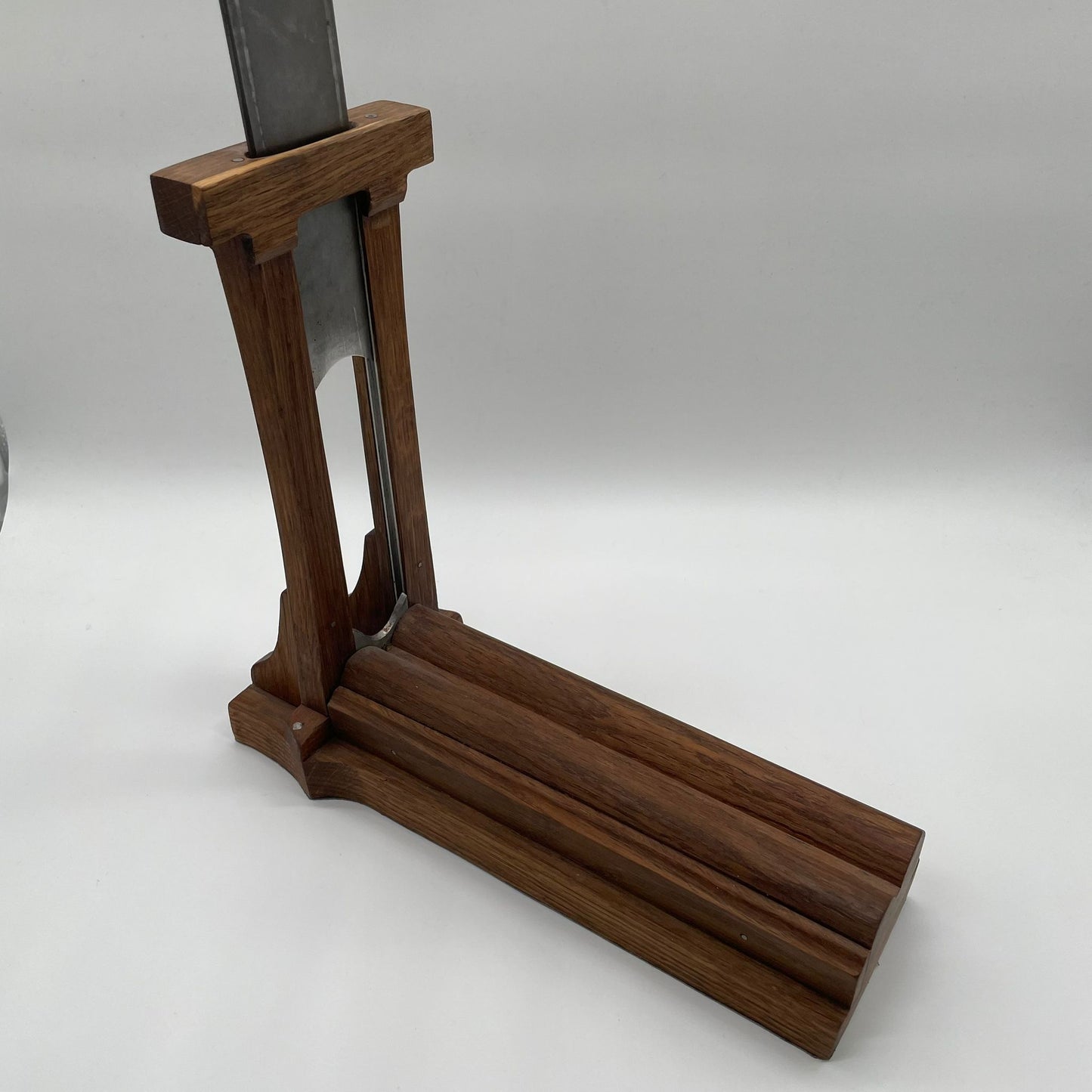 
                  
                    Zigarren Schneider Fallbeil oder Guillotine (Cutter) handgefertigtes Unikat vom Künstler aus Holz
                  
                